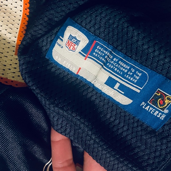 Vintage NFL equipment Reebok Chicago Bears Brian Urlacher jersey retired #54 - Picture 5 of 15